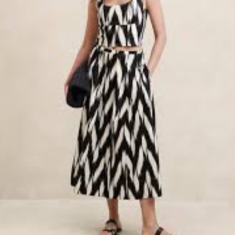 BANANA REPUBLIC Linen Blend Pleated Midi Skirt